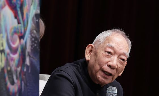 BIFAN 찾은 원화평 감독