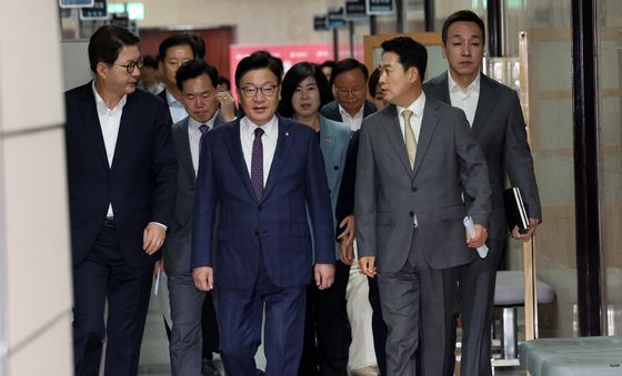 최고위 참석하는 국민의힘 지도부