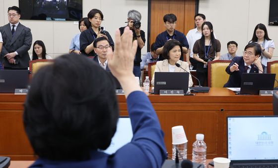 이진숙 발언 반박하는 김현
