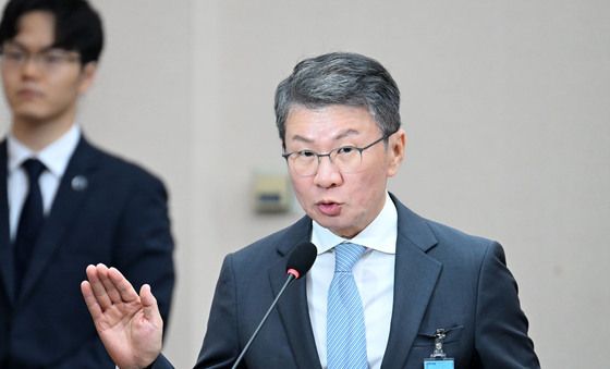 선서하는 정몽규 전 축협회장