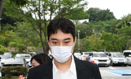 영장실질심사 출석하는 최영중 전 청주시의원