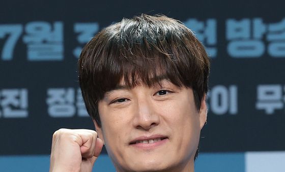 '유부녀 킬러' 연출한 윤종호 감독