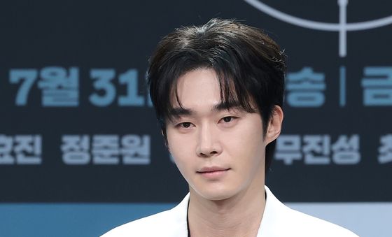 무진성, 천재 해커