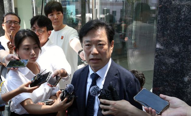 장윤기 사건 담당 형사과장 변호인