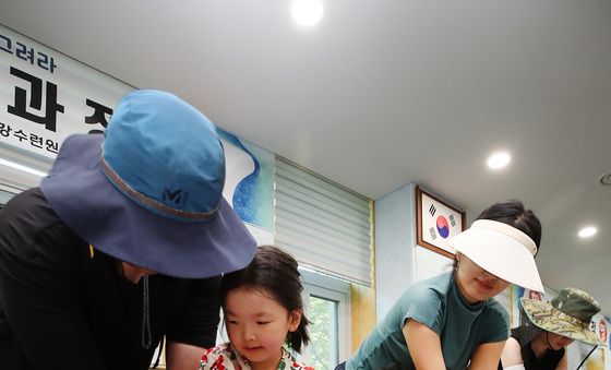 아빠 엄마와 심폐소생술 배워요