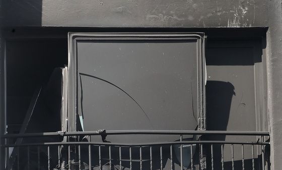 폭염 속 아파트 화재 조사