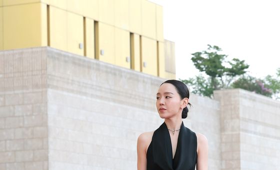 신혜선, 압도적인 분위기
