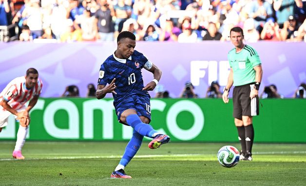 프랑스, 음바페 PK 결승골로 파라과이전 1-0 승리