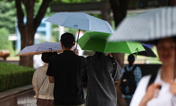 비 내리는 서울