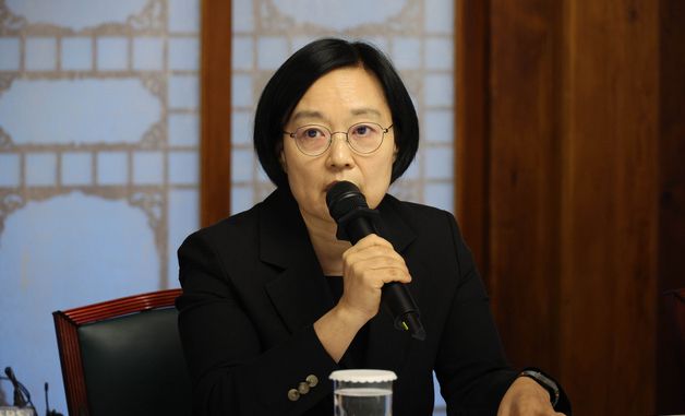 고위당정협의회서 발언하는 한성숙 국무총리