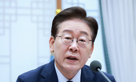 메가프로젝트 민관합동 점검회의 발언하는 이재명 대통령