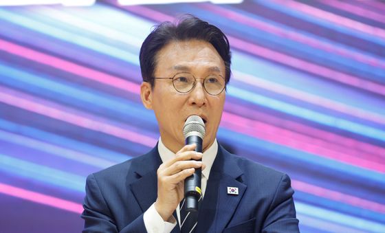 당 대표 출마 선언하는 김민석 전 총리