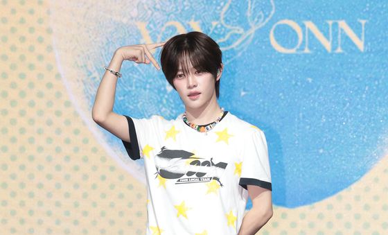 아양, 베이온으로 정식 데뷔