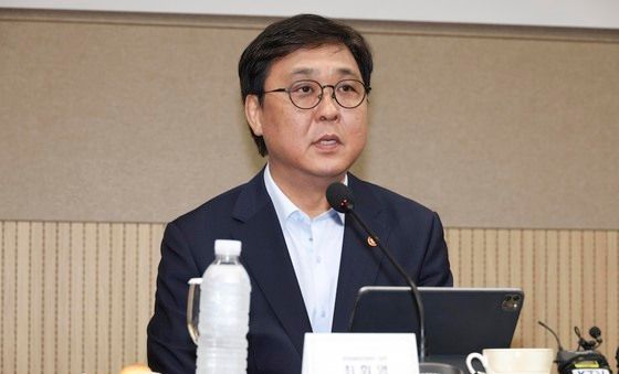 'K-축구혁신위' 출범식 모두발언 하는 최휘영 장관