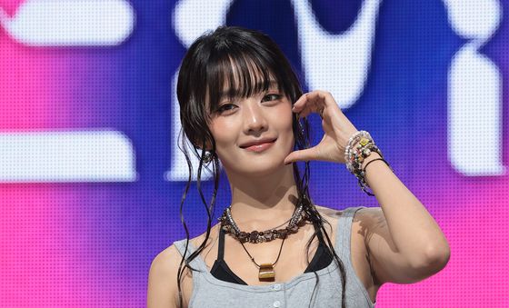 아이들 민니, 빠져드는 볼 하트