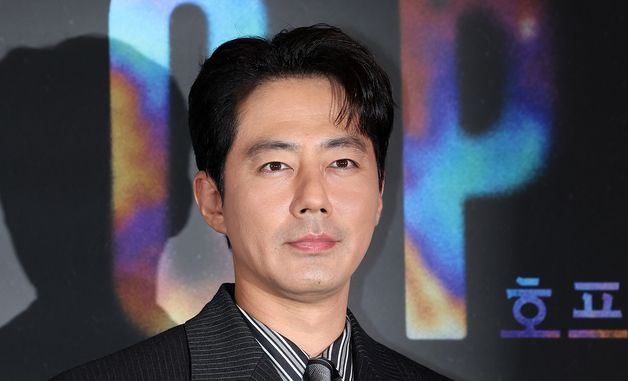 조인성, 멋진 눈빛