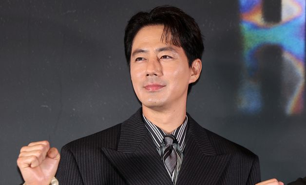 조인성, 중후한 파이팅
