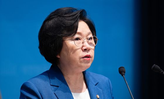 정보통신망법 개정안 시행 관련 기자회견하는 김현 위원장