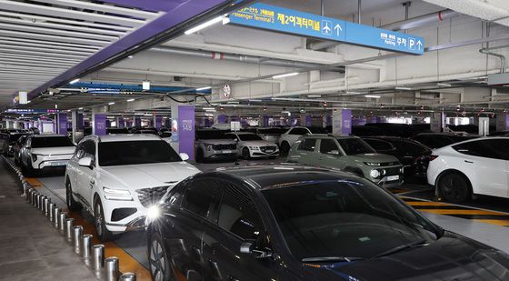 인천공항 주차난에 직원 주차요금 단계적 인상