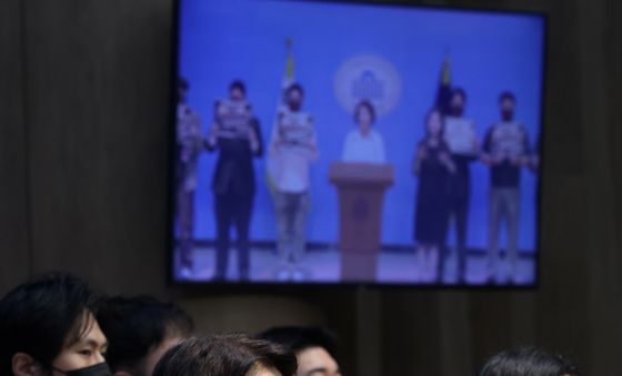 이진숙 의원, '개정 정보통신망법 유예 촉구'