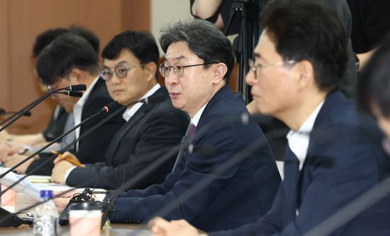 주가조작 근절 점검 회의서 발언하는 이억원 금융위원장