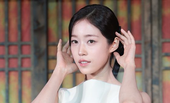 노윤서, 비밀을 간직한 궁녀 생강