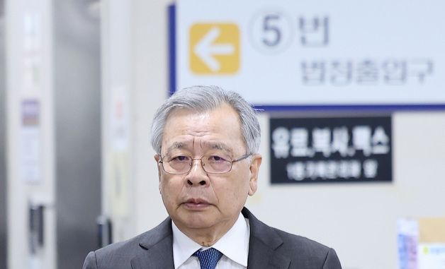 법정 향하는 박영수 전 특검