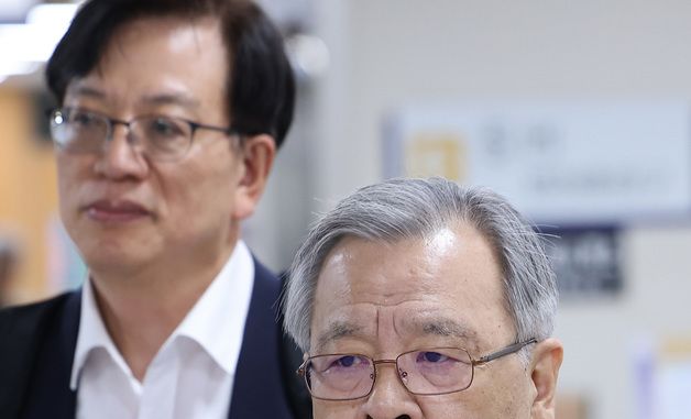 법정 향하는 박영수 전 특검