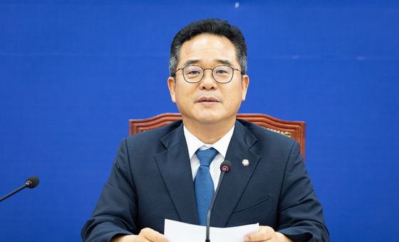 인사말하는 민병덕 민주당 을지로위원장