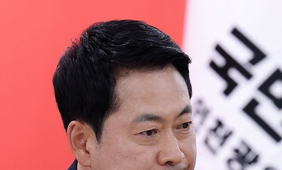 고심하는 장동혁