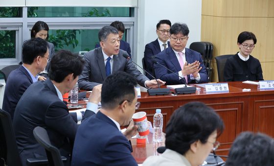 홈플러스 회생 간담회 발언하는 김광일 MBK 부회장