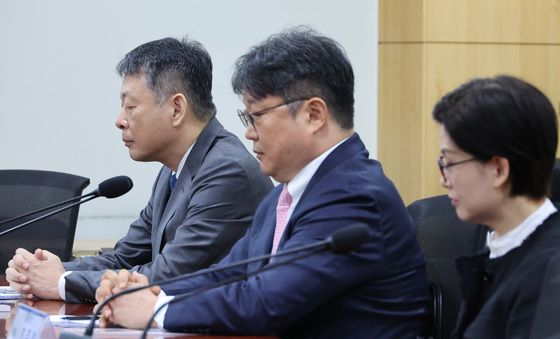 홈플러스 회생 간담회 참석한 김광일 부회장