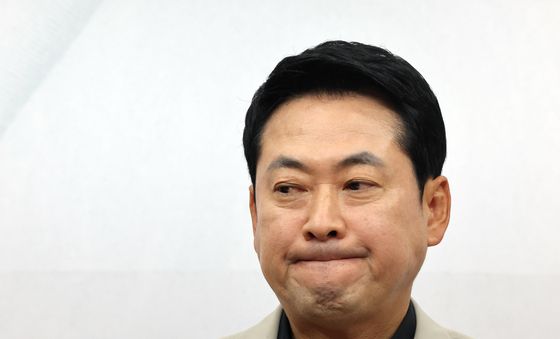생각에 잠긴 장동혁 국민의힘 대표