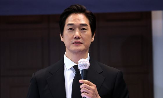 '책 읽는 배우' 유지태, 부산세계도서관정보대회 알린다