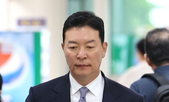 법정 향하는 김성훈 전 경호처 차장