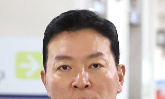 '尹체포 저지' 혐의 김성훈 전 경호처 차장 법원 출석