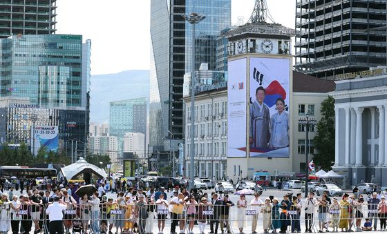 이재명 대통령 환영하는 몽골 시민들