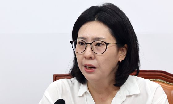 발언하는 손은정 뉴홈 비대위 홍보국장