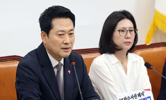 장동혁 대표, "정부 믿고 미래 설계한 국민에 조건 변경"