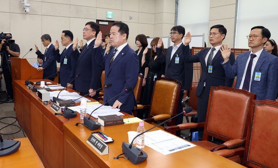 선관위 국조특위 3차 청문회 증인선서