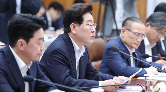 이재명 대통령, 메가프로젝트 2차 민관합동 점검회의 주재