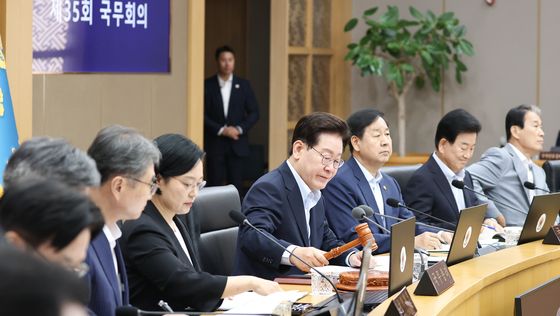 국무회의 주재하는 이재명 대통령
