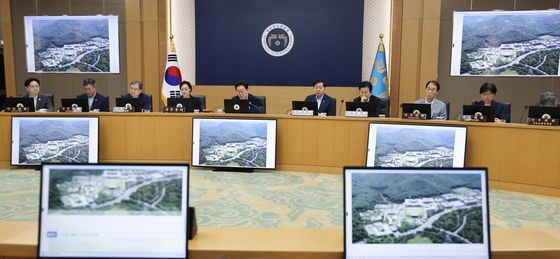 대통령 세종 집무실 건립 현황 보고 받는 이재명 대통령