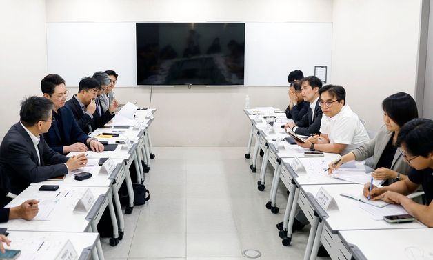 발언하는 박정성 산업통상부 통상차관보