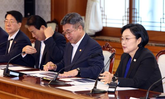 한성숙 총리, 대한민국 2045전략수립위원회 2차 회의 주재