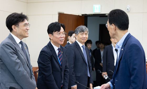 전직 민주노총·한국노총 위원장 대화