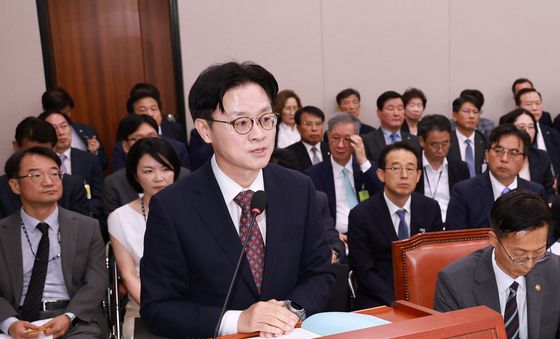 업무보고하는 김정관 장관