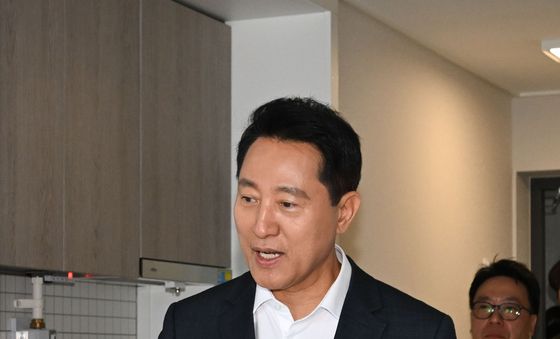 청년 주택 공실 둘러보는 오세훈 서울시장