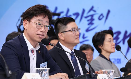 발언하는 오태석 우주항공청장