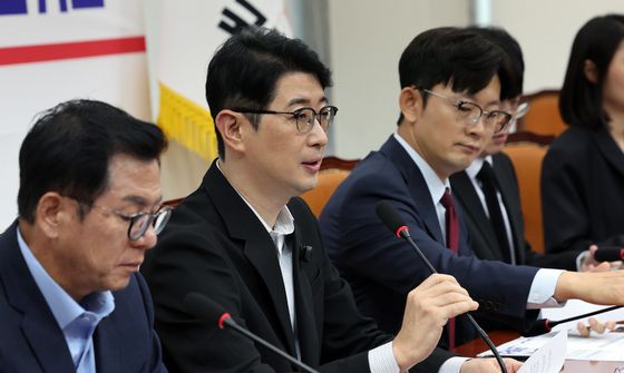 모두발언하는 주진우 특위 위원장